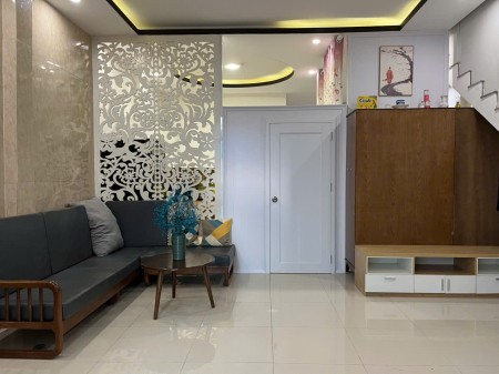 Cho nữ thuê phòng trọ gia đình