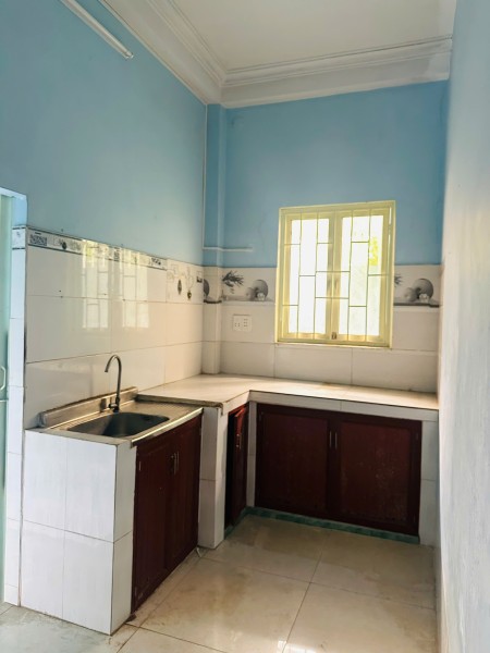 Cho thuê tầng trên nhà nguyên căn đường Liên khu 10-11, Bình…