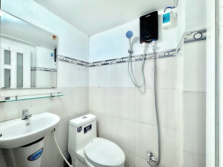 Phòng 30m² có gác cao 2m, giá chỉ 4tr1 – sát Phú Mỹ Hưng