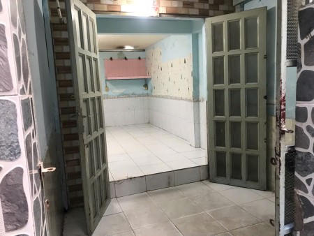 Bán nhà cũ tiện xây mới đường Chiến Lược Quận Bình Tân
