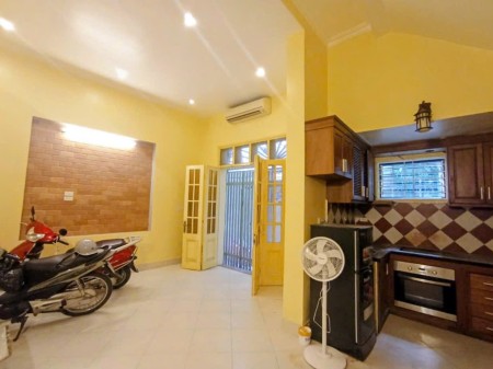 Nhà Phố Tô Ngọc Vân, Tây Hồ – 47m2 x 3T - 3PN, Mặt Tiền 7.5m Siêu Thoáng