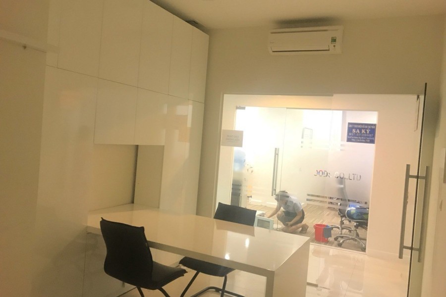 Cho thuê văn phòng tại The Prince Residence giá tốt 7tr/th - Diện tích 15m2, LH 090758378