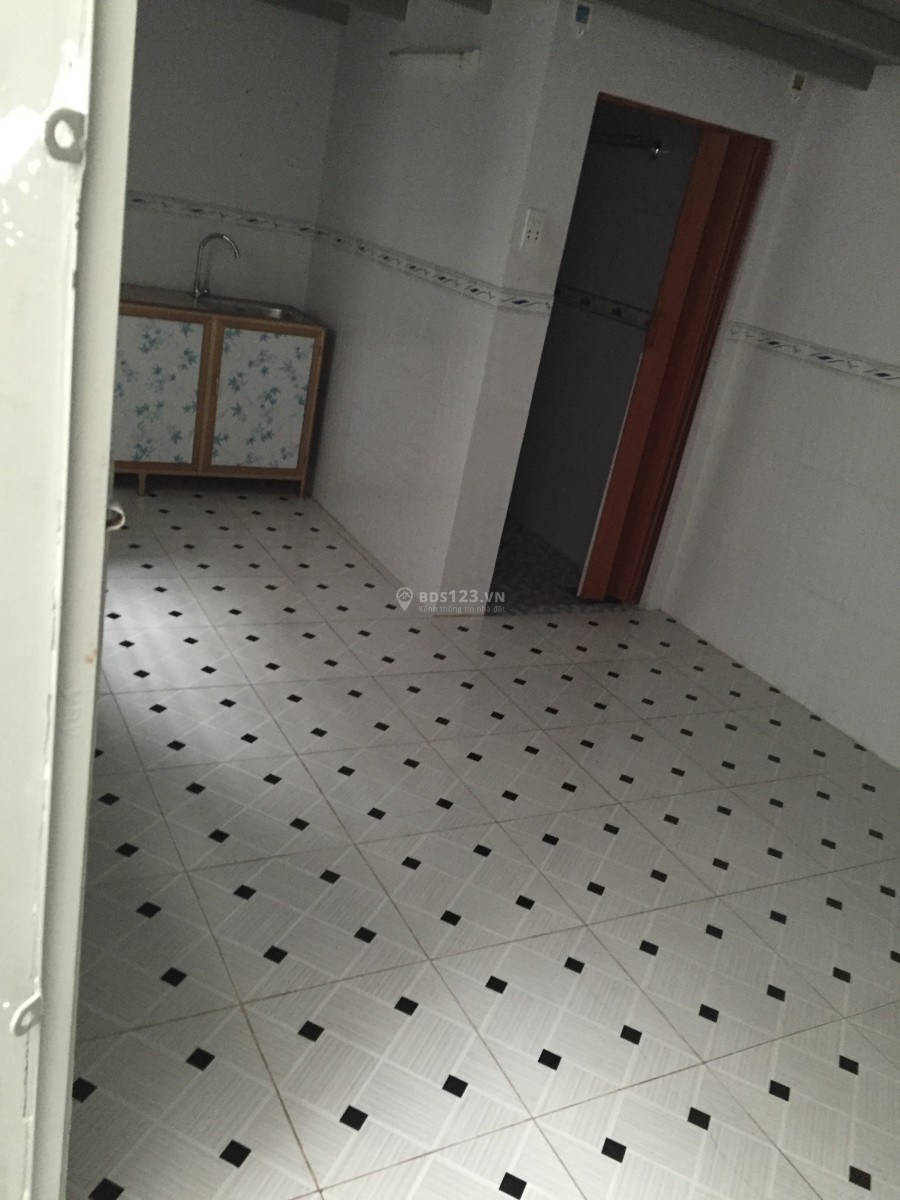 Phòng trọ mới, rất đẹp, có gác rộng, tủ bếp, tolet riêng, gần LOTTE Q7