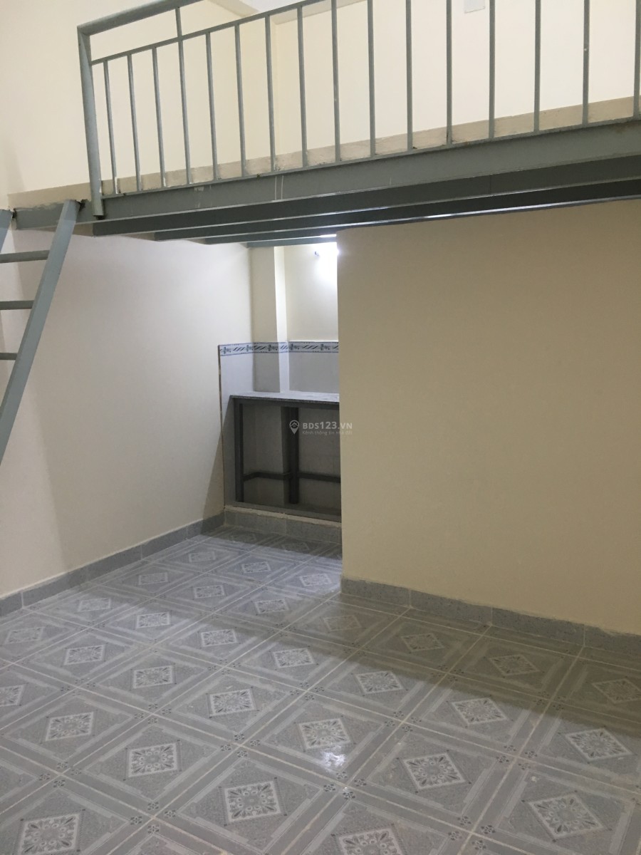 Cho thuê phòng trọ mới xây 100% gần Đầm Sen, đẹp tuyệt vời, có gác rộng, giờ thoải mái