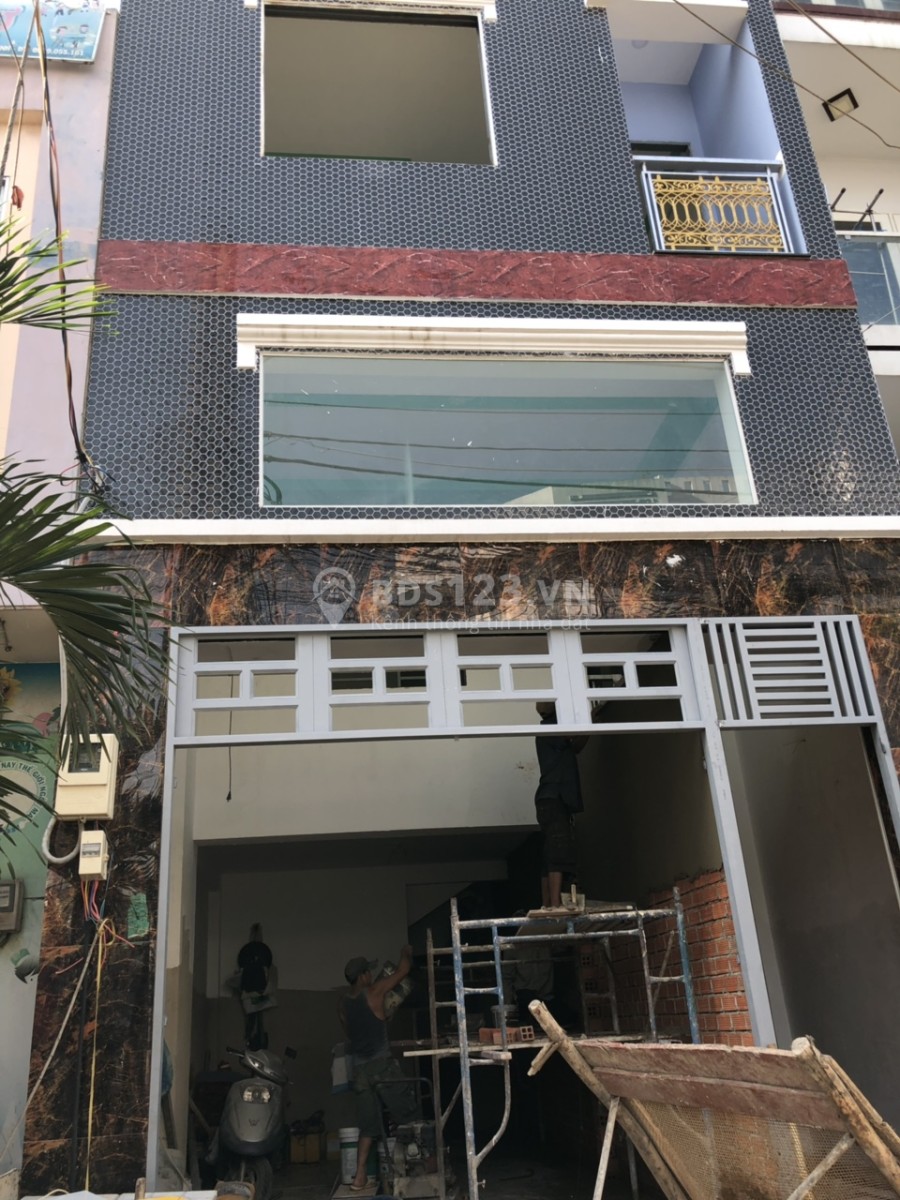 Mặt bằng góc 2 mặt tiền đường đông đúc 40m2, gần Aeon Mall Tân Phú