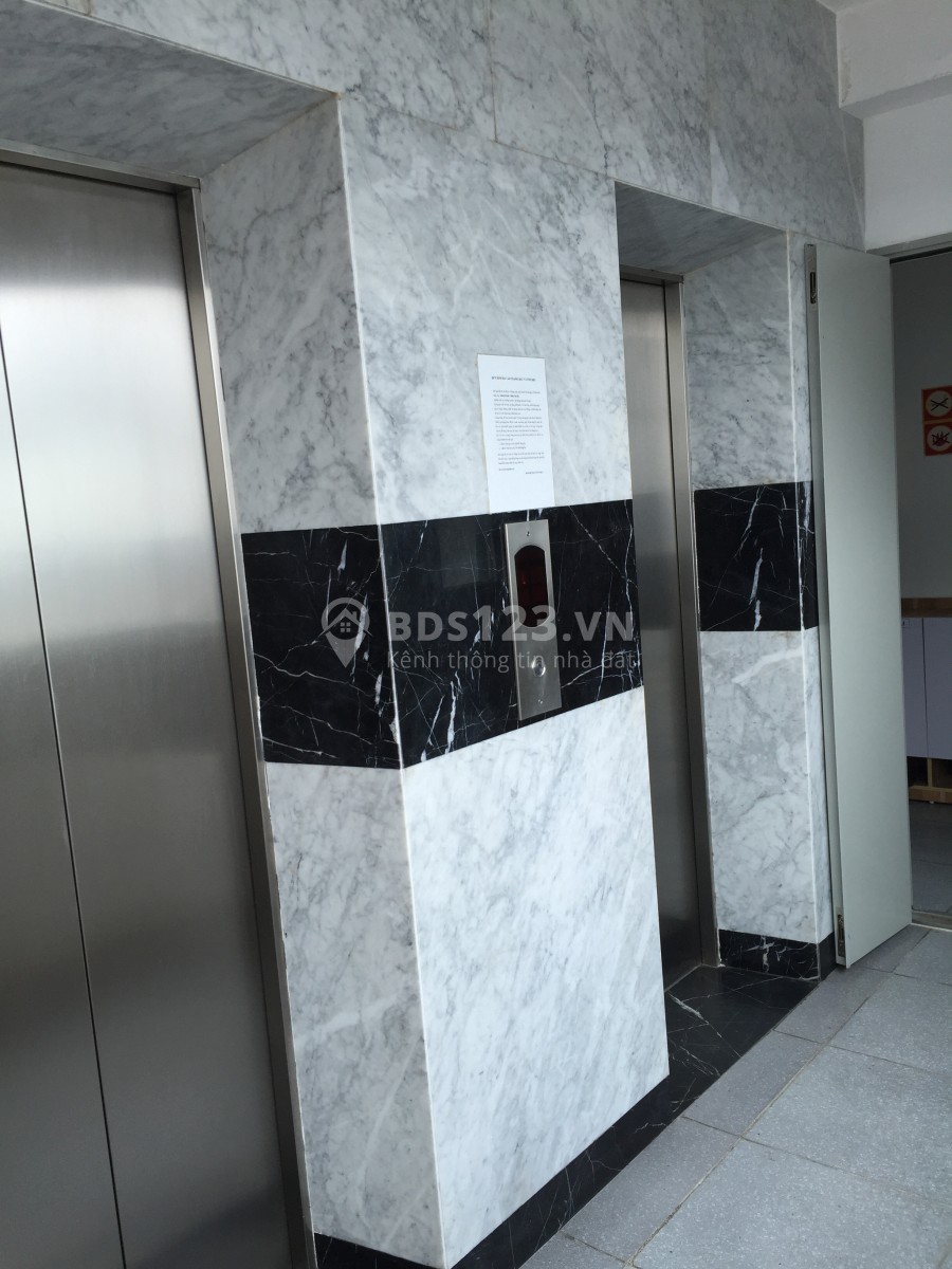 Văn phòng thiết kế khu Phố Cổ, toà nhà 12 tầng, Đường Cửa Bắc, Hạ giá 25 triệu/125m2 lấp kín nốt