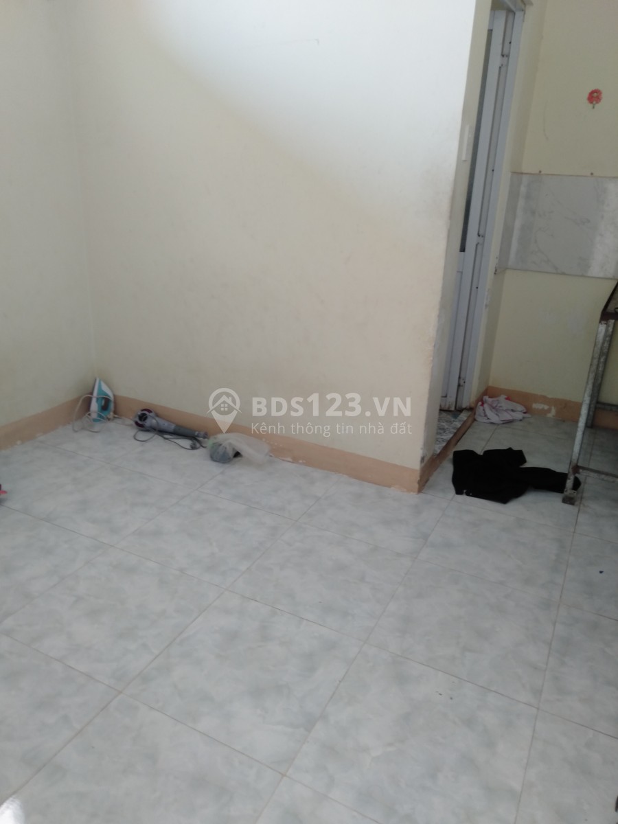 Tìm bạn nam ở ghép, đường Dương Thị Mười, q.12, tphcm