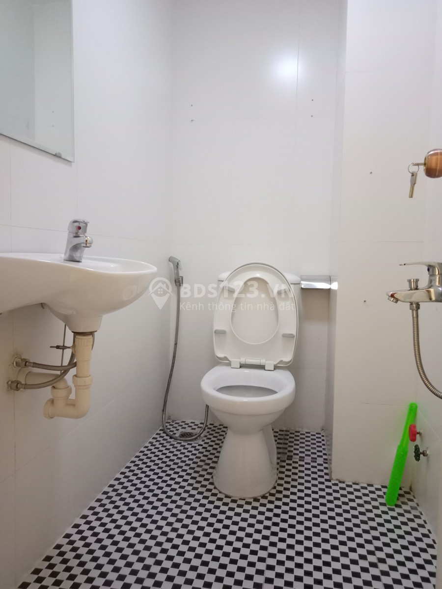 Phòng BAN CÔNG VIEW ĐẸP ngay mặt Trường Sa