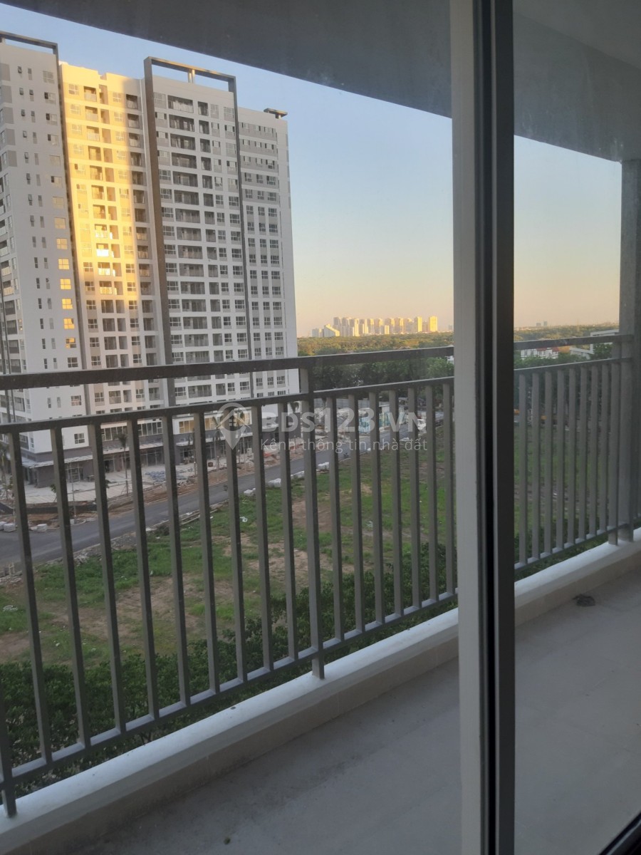 Bán gấp căn hộ Sunrise Riverside 83m2, giá 3 tỷ. LH: 0938011552