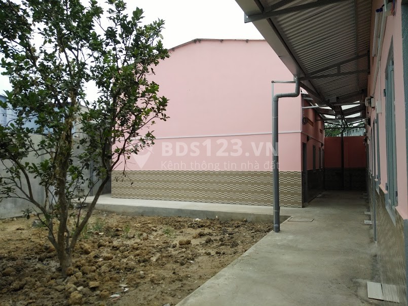 Phòng trọ mới xây, sạch, đẹp, sân vườn thoáng mát, an ninh, gần chợ cây xoài, BV Q2