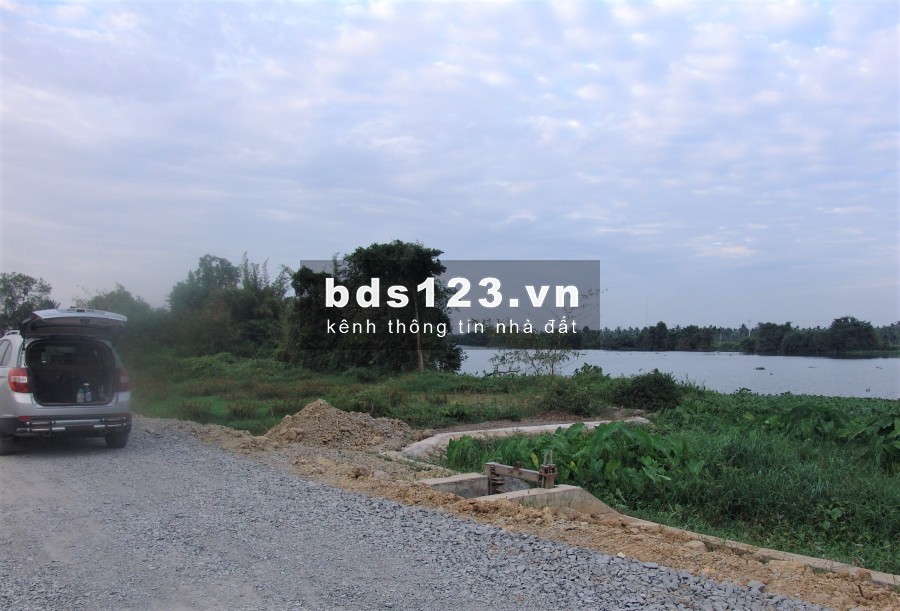 Bán ~ 930m2 đất thổ cư khu vực trung tâm Xã Bình Mỹ, Củ chi