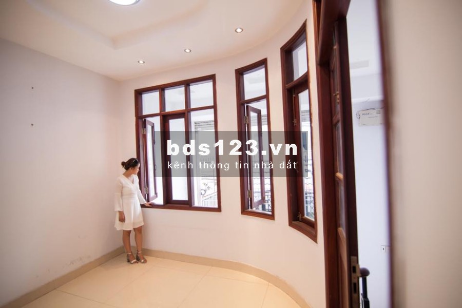 Phòng lớn 70m2 2PN WCR GTD HXH 234 Lê Đức Thọ 5tr
