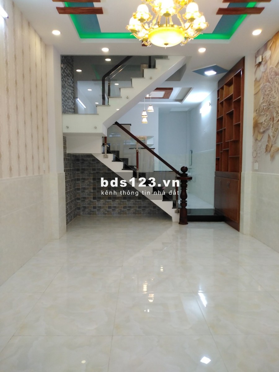 Bán nhà giáp chợ, hẻm thông kinh doanh buôn bán được giá 1,7 tỷ Bình Tân