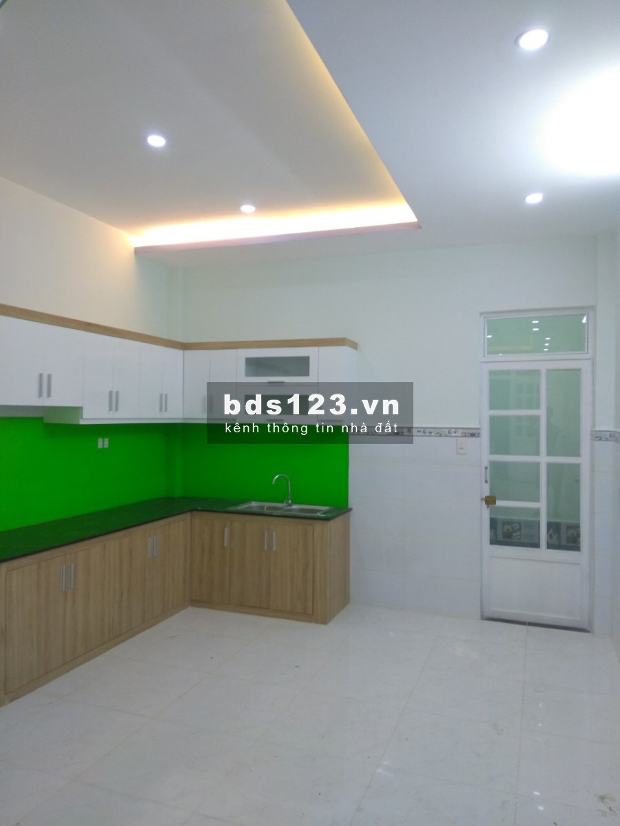 Bán nhà giáp chợ, hẻm thông kinh doanh buôn bán được giá 1,7 tỷ Bình Tân