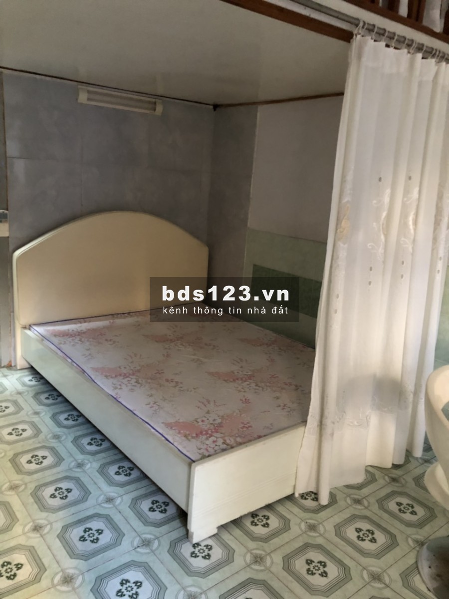 CẦN CHO THUÊ CĂN HỘ TẦNG TRỆT Q3, FULL NỘI THẤT.