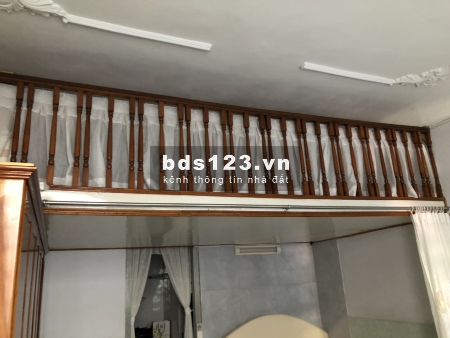 CẦN CHO THUÊ CĂN HỘ TẦNG TRỆT Q3, FULL NỘI THẤT.