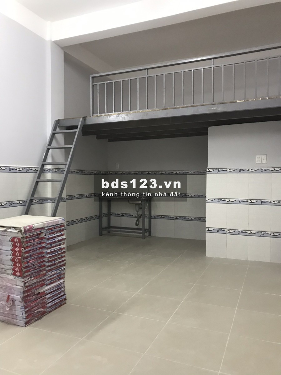 MẶT BẰNG: 5x10m + gác lửng, gần AEON Mall TÂN PHÚ hợp: tiệm tóc, giặt ủi, Online....6.5tr/th