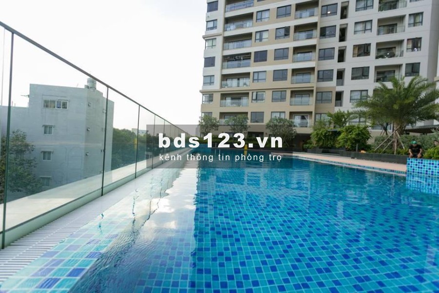Giường tầng nữ ngay trung tâm quận 1 và 5