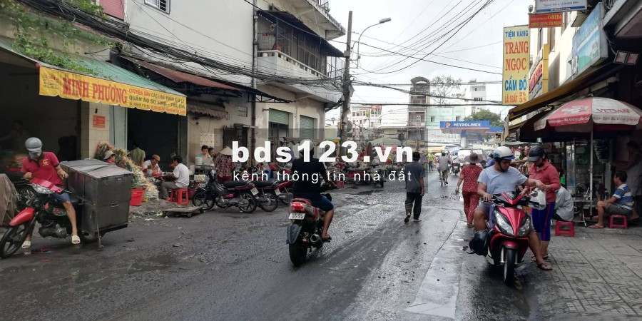 Cho thuê nhà nguyên căn mặt tiền đường, ngay bến xe chợ lớn, LH: 0941 848 908