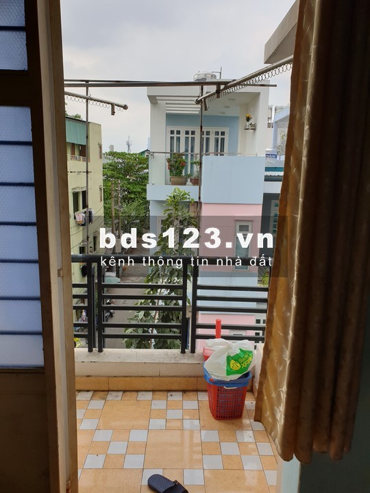 Tìm nữ ở ghép, phòng đối diện sthị Emart PVTrị - 800k/người