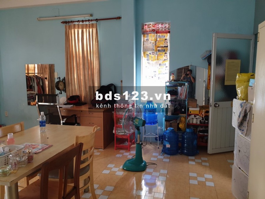Tìm nữ ở ghép, phòng đối diện sthị Emart PVTrị - 800k/người