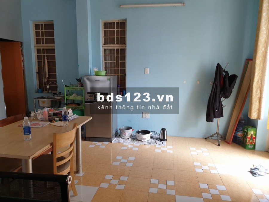 Tìm nữ ở ghép, phòng đối diện sthị Emart PVTrị - 800k/người