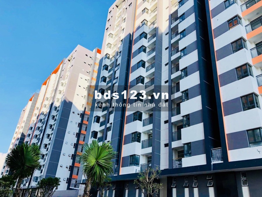 Him Lam Q9, 70m2, 2PN, nhà trống có sẵn bếp từ, máy nóng lạnh 7tr, thêm 3 máy lạnh 7.5tr, đầy đủ nội thất xách vali vào ở 9tr. Hotlline 0936.31.3690 TÚ