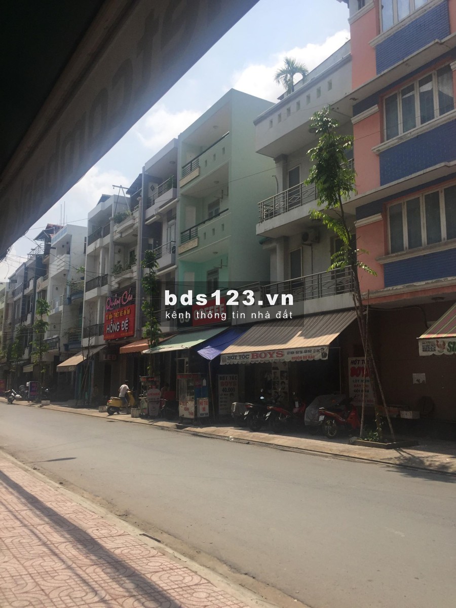 Cho thuê mặt bằng 30m2 có WC tại đường số 5, Phạm hùng, Q. 8