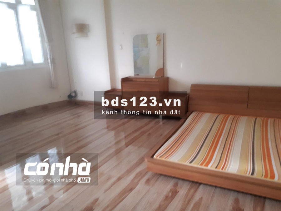 Cho thuê nhà đường Nguyễn Văn Mại phường 4 quận Tân Bình. DT 5x15m, 2 lầu sân thượng