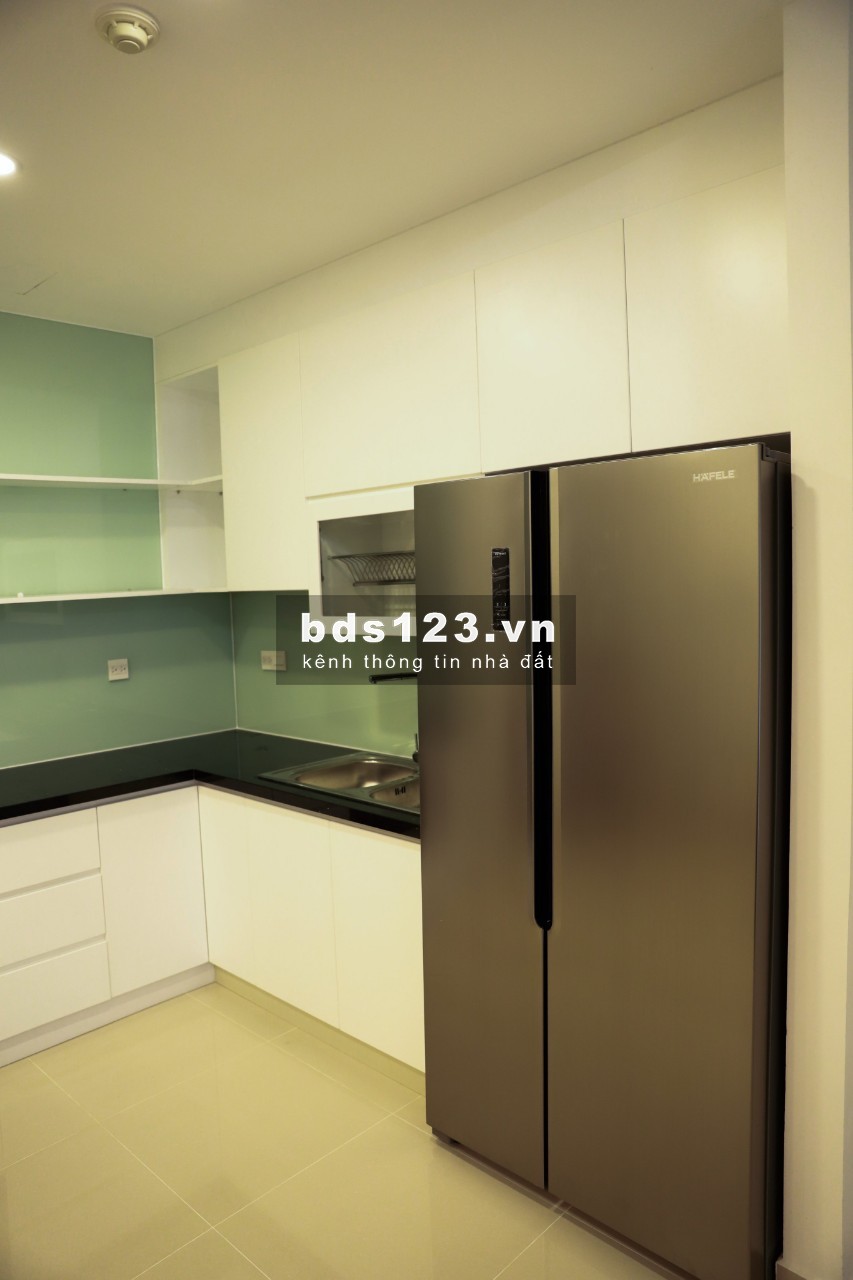 Chính chủ bán căn hộ Sunrise Riverside Novaland, 96m2, 3 phòng ngủ 2 vệ sinh giá bán 3.55 tỷ. Liên hệ: 0938011552