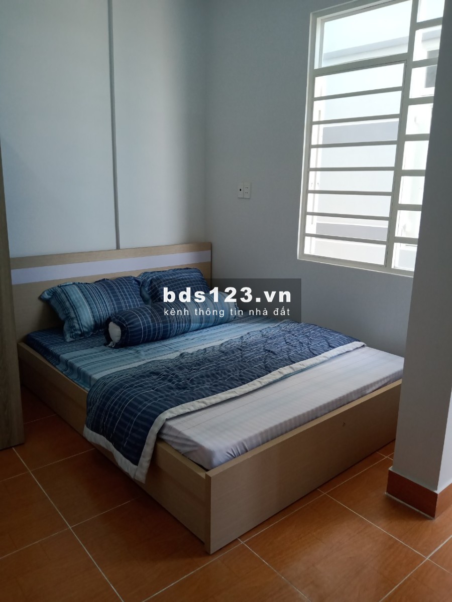 Đổi nhà lớn bán nhà nhỏ ngay UBND Bình Hưng Hòa- khu tái định cư Quận 5, 2 lầu 1.65 tỷ