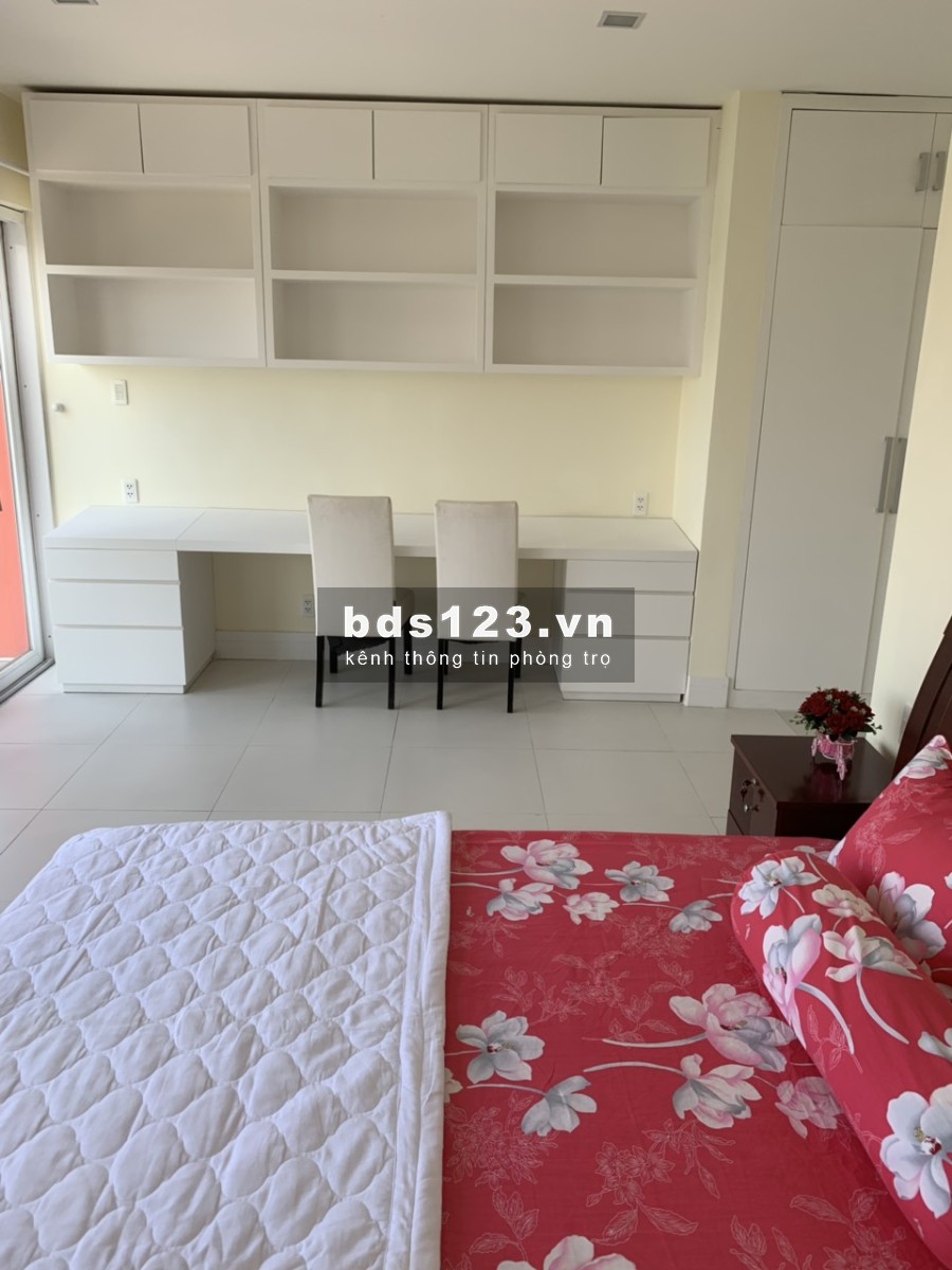 Còn 1 phòng duy nhất trong căn biệt thự ngay Bệnh Viện Nhà Bè chỉ 3tr/tháng