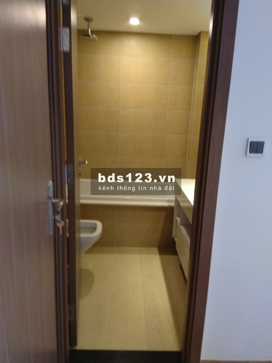 Cho thuê căn hộ cao cấp 2 phòng ngủ tại Vinhomes Metropolis - 79m2