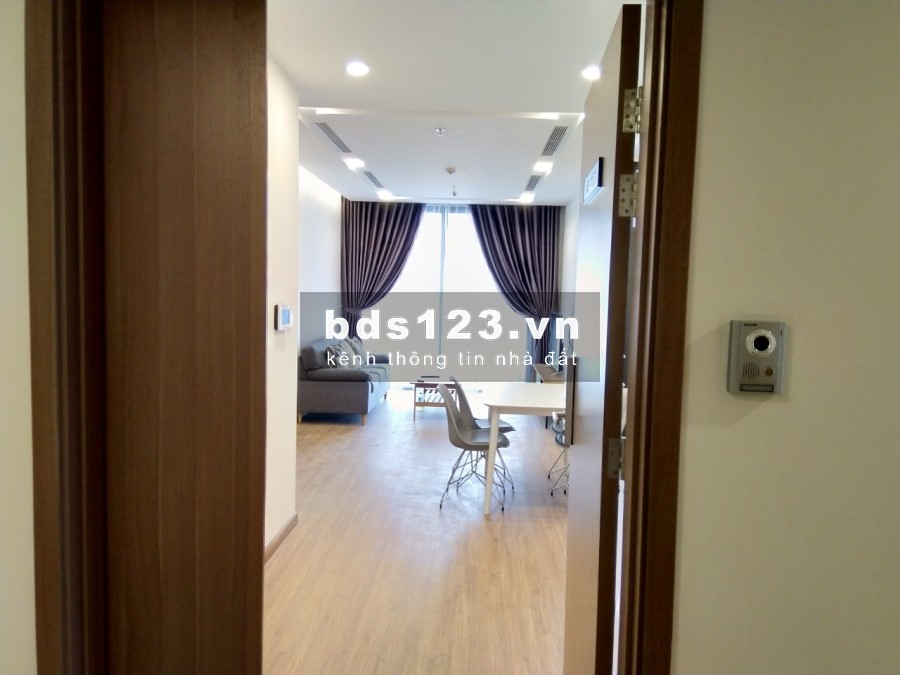 Cho thuê căn hộ cao cấp 2 phòng ngủ tại Vinhomes Metropolis - 79m2