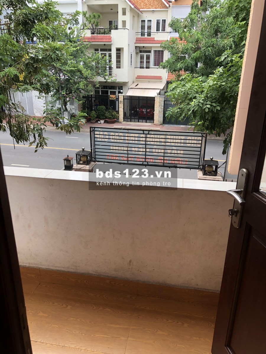 PHÒNG TRỌ ĐẦY ĐỦ NỘI THẤT ĐẸP Y HÌNH, Khu biệt thự, Không thu phí xe, giờ giấc tự do