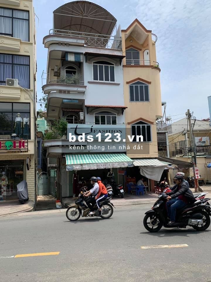 bán gấp nhà mặt tiền trường sa ngang 4.5m giá 7,9 tỷ Quận 3 gần chợ lê văn sỹ