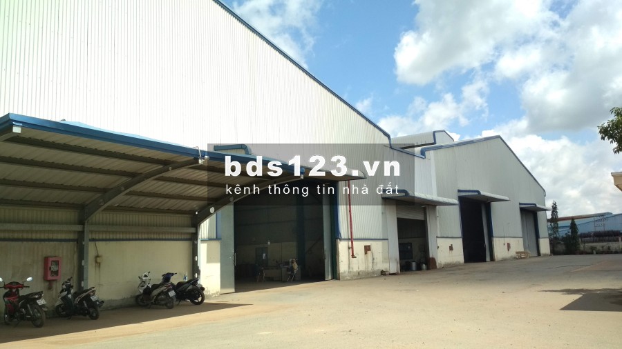 CHO THUÊ NHÀ XƯỞNG 5.000M2 MT DƯƠNG CÔNG KHI, HÓC MÔN, GẦN QL 22