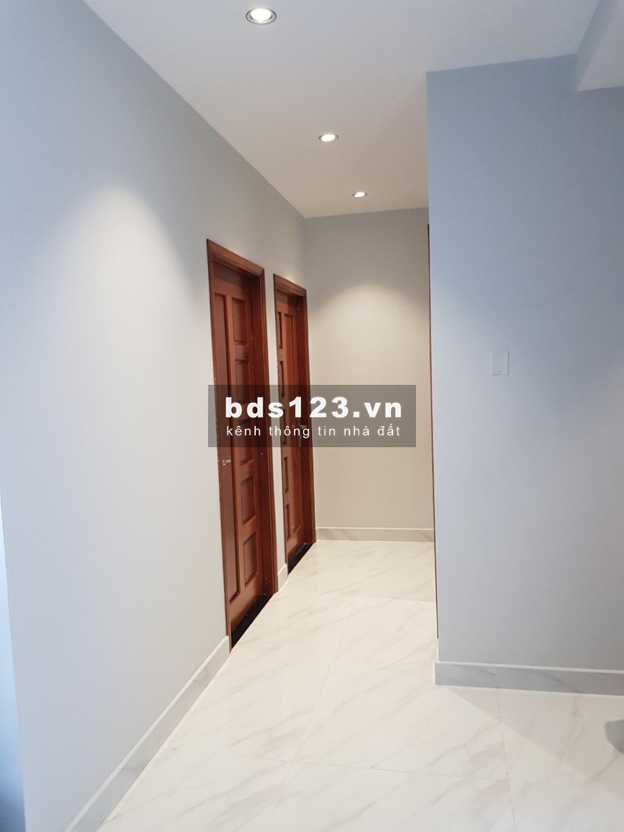 Cho thuê căn hộ Phú Hoàng Anh, 129m2, nhà trống, 9,5tr/th.LH 0938011552