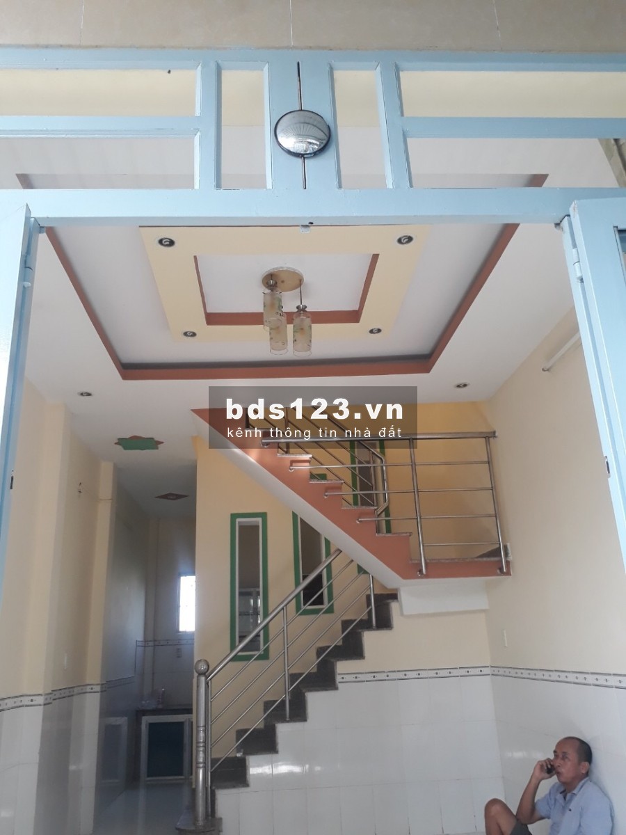 Bán 1 tỷ 350 căn nhà 1 lầu hẻm Phan Văn Hớn, Tân Thới Nhất , Q12