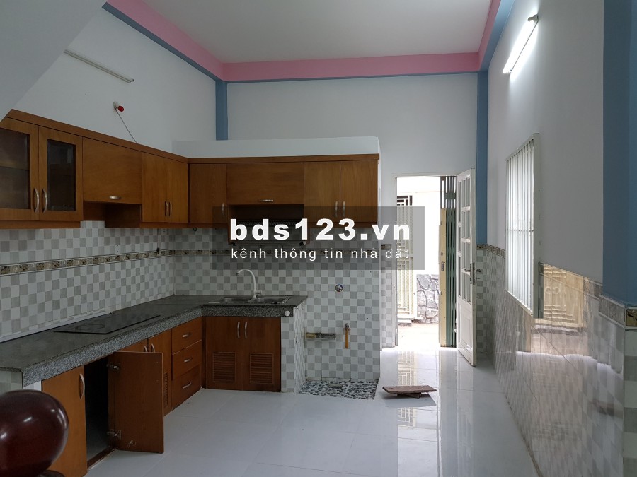 Cho thuê nhà nguyên căn 1 trệt 2 lầu tại số 127/27 Mễ Cốc, P15, Quận 8, TPHCM