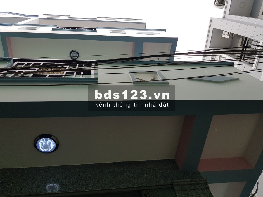 Cho thuê nhà nguyên căn 1 trệt 2 lầu tại số 127/27 Mễ Cốc, P15, Quận 8, TPHCM