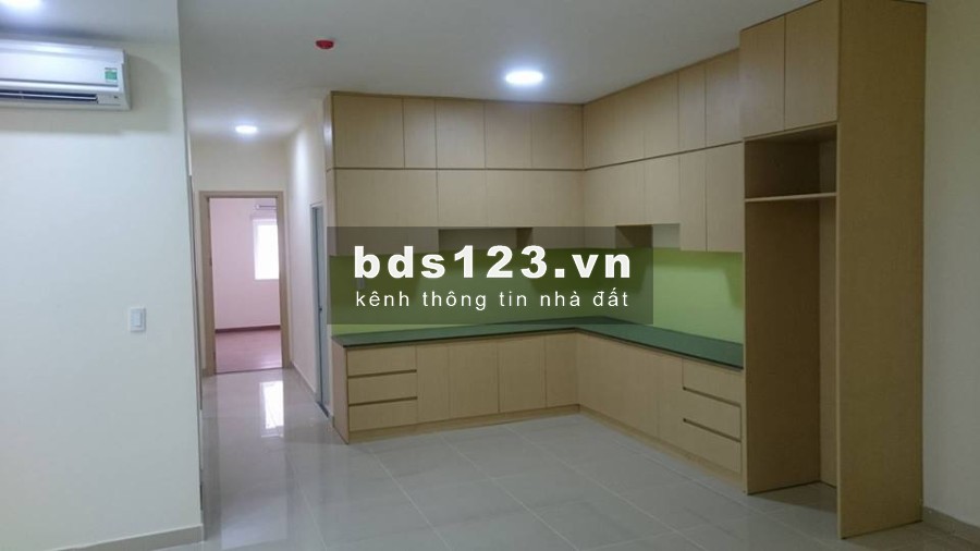 Cho thuê căn hộ Oriental Plaza 2PN, 2WC, 76m2 - 10 tr/th NTCB - 14 tr/th full nội thất