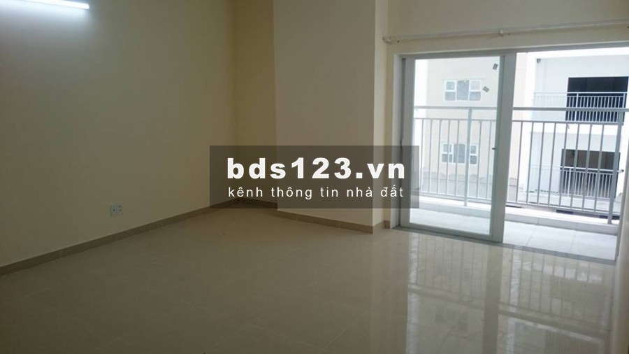 Cho thuê căn hộ Oriental Plaza 2PN, 2WC, 76m2 - 10 tr/th NTCB - 14 tr/th full nội thất