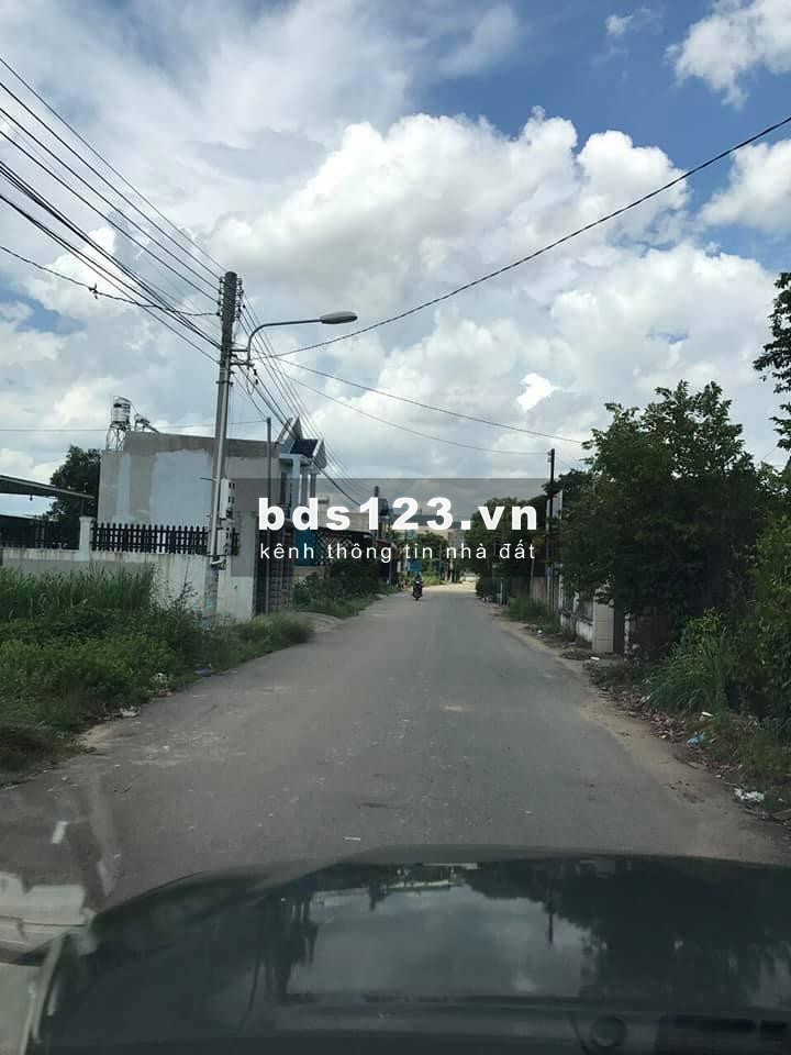 Bán gấp lô đất 2 mặt tiền đường 32m ,để trả nợ ngân hàng,lien hệ:0378973428