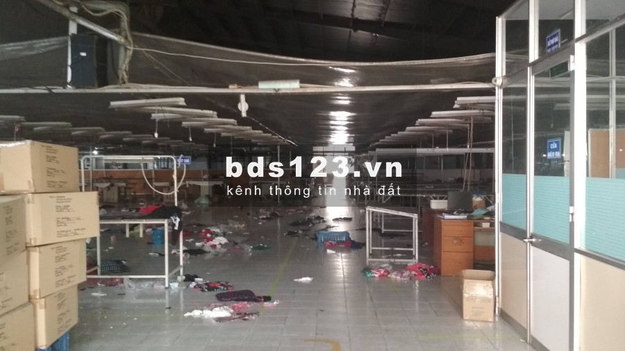 Cho thuê gấp kho xưởng mặt tiền Nguyễn Văn Quá gần Quang Trung, Quận 12, DT 3.100m2, giá tốt Q.12