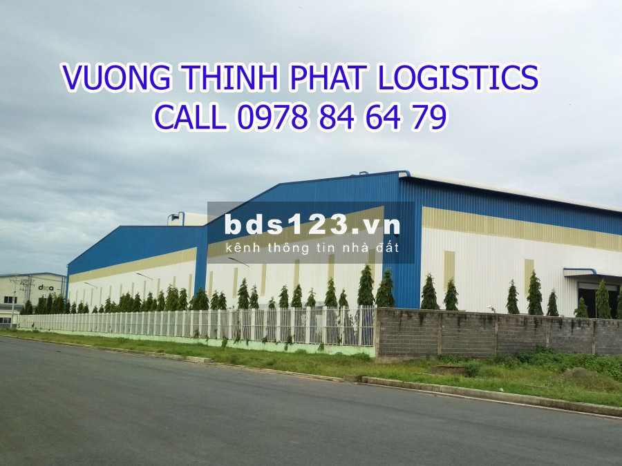 Cho thuê gấp kho xưởng mặt tiền Nguyễn Văn Quá gần Quang Trung, Quận 12, DT 3.100m2, giá tốt Q.12
