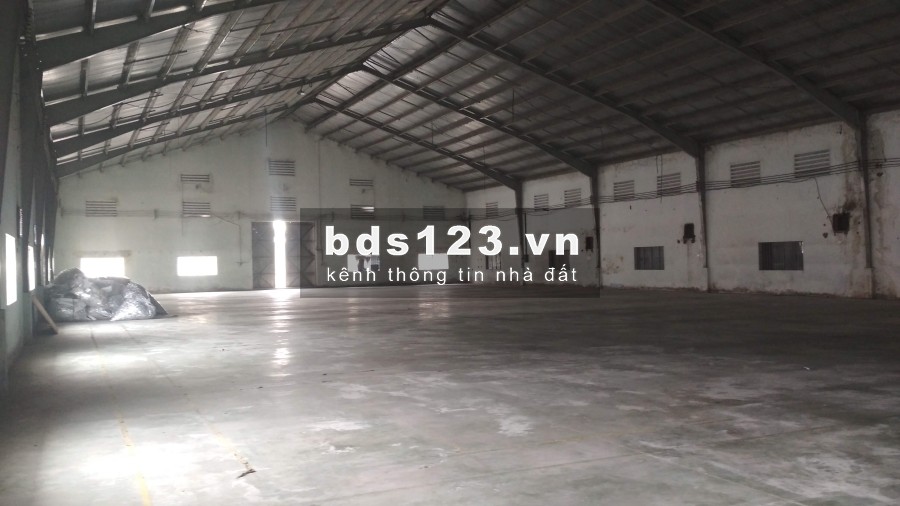 Cần cho thuê kho xưởng 2 mặt tiền Quốc Lộ 22, Hóc Môn, 3.600m2, giá cạnh tranh của khu Hóc Môn