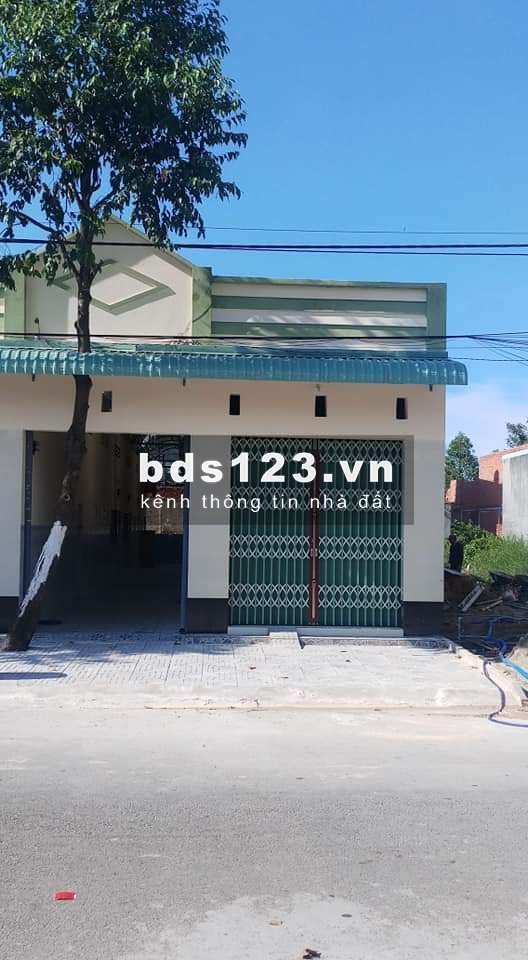 Không có người quản lý bán gấp 2 dãy nhà trọ gần KCN , chợ..thu nhập 15tr/tháng