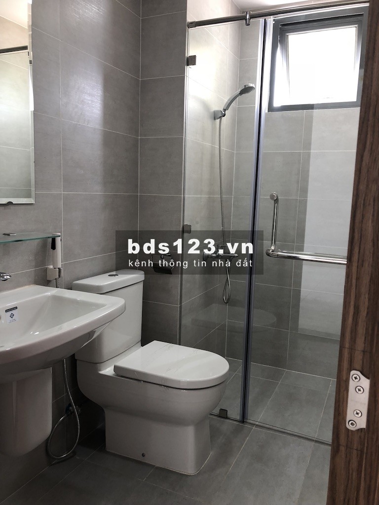 Các căn Him Lam Q9 rẻ nhất hiện tại, nhà mới toanh, 7tr, có sẵn rèm, bếp từ, hút mùi, máy nóng lạnh, Alo ngay TÚ 0936.31.3690 để đi xem, làm việc cả T7, CN