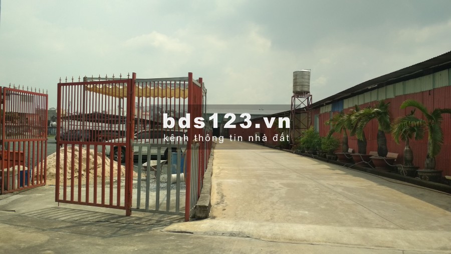 Cần cho thuê kho xưởng mặt tiền đường Tân Kỳ Tân Quý, diện tích 1.500m2, giá tốt Quận Tân Phú